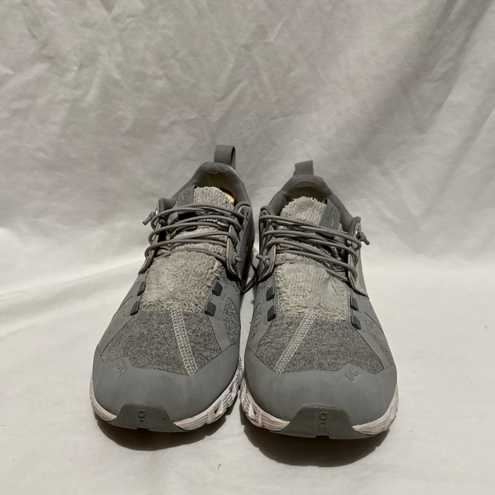 Running shoes